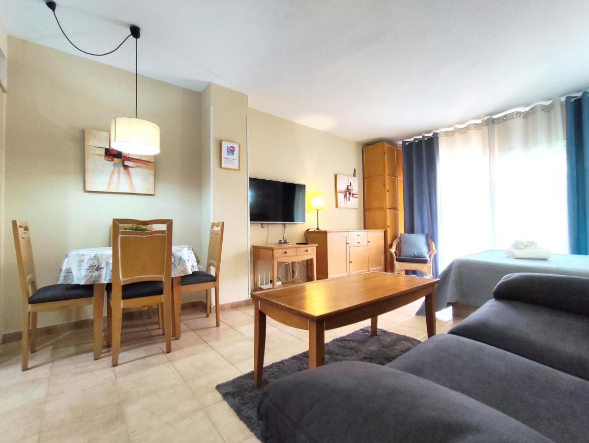 Apartamentos Benalbeach 贝纳尔马德纳 外观 照片