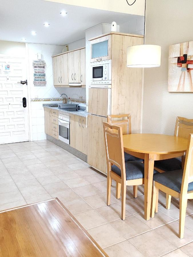 Apartamentos Benalbeach 贝纳尔马德纳 外观 照片