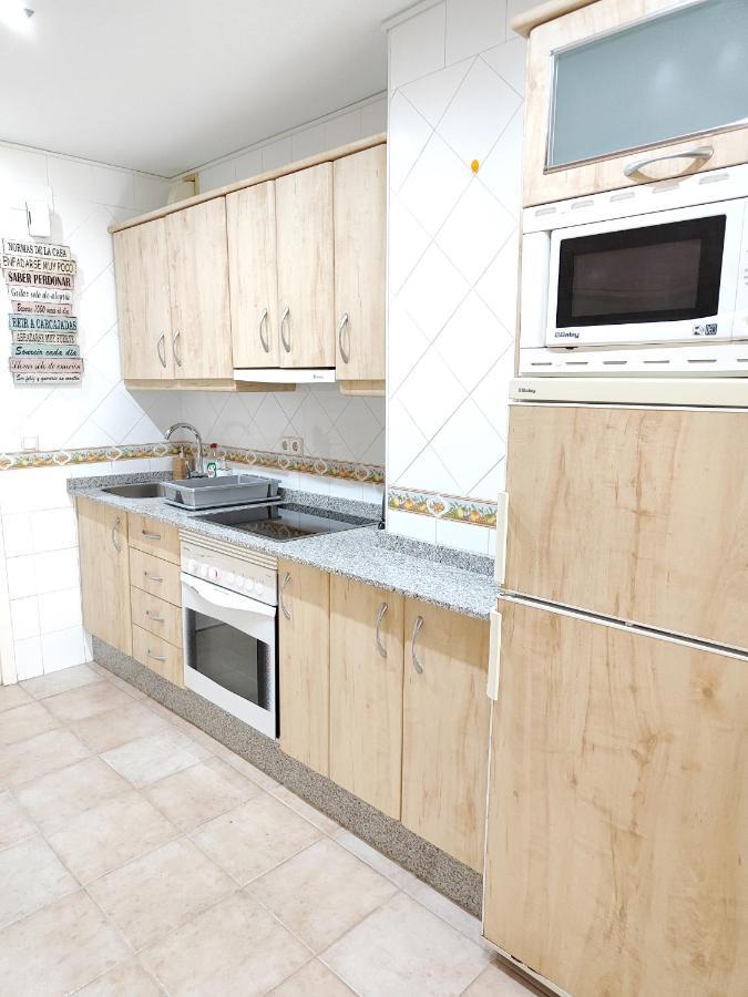 Apartamentos Benalbeach 贝纳尔马德纳 外观 照片